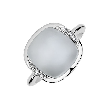 Diamond ring with Moonstone Charmis