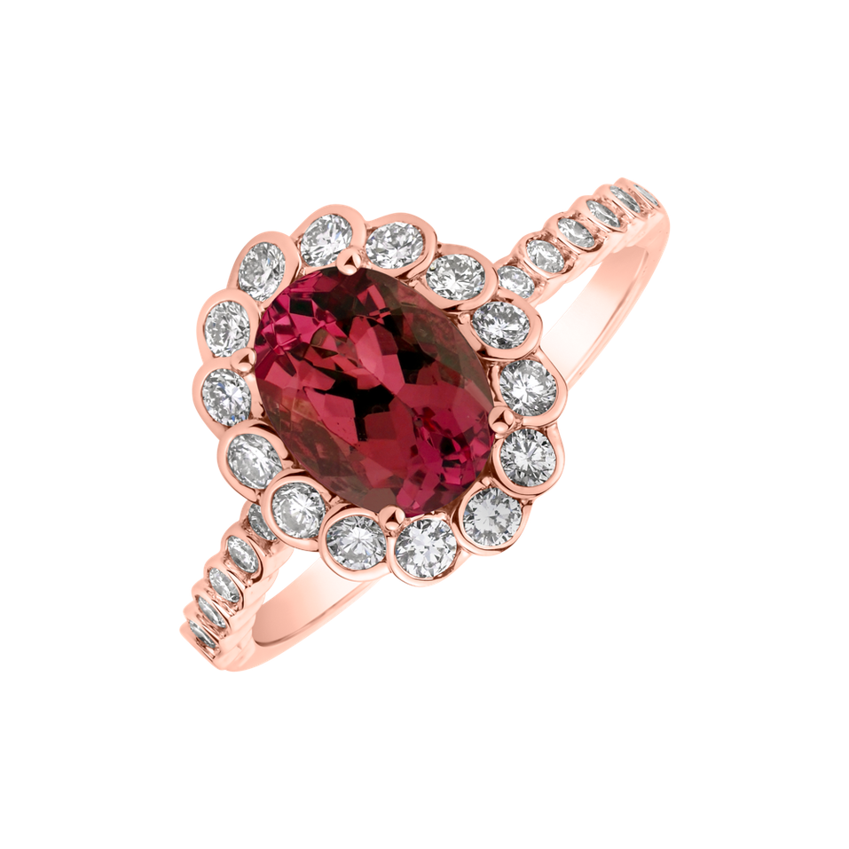 Diamond ring with Ruby Princess Glamour