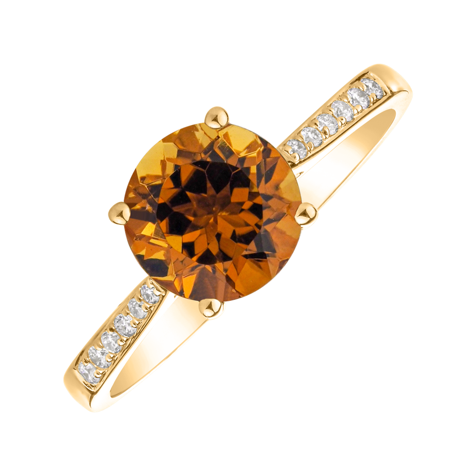 Diamond ring with Tourmaline Cognac Bonbon