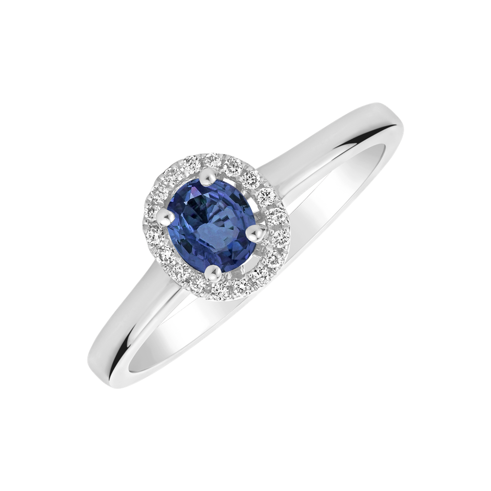 Diamond ring with Sapphire Madison