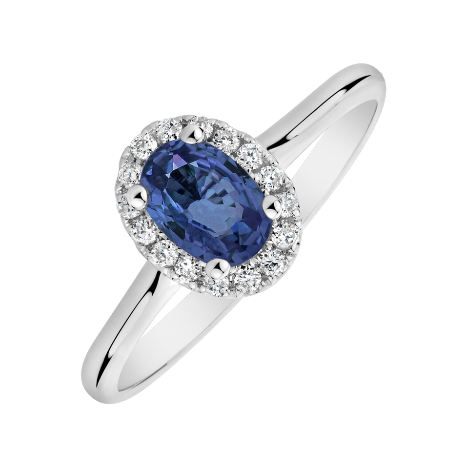 Diamond ring with Sapphire Princess