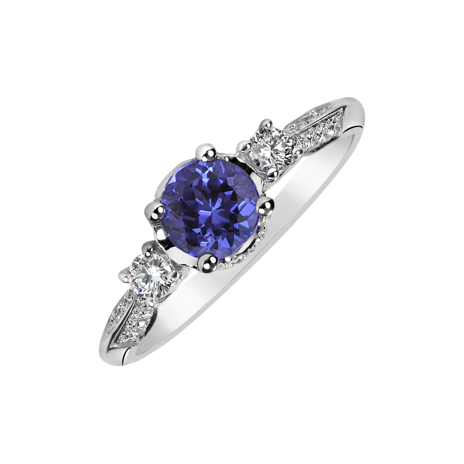 18ct white gold diamond ring with Tanzanite Cornelia