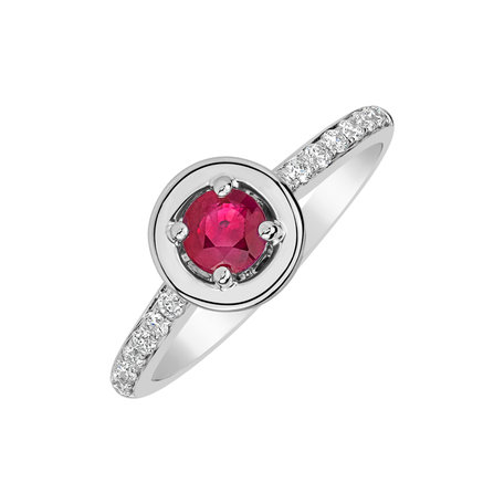 Diamond ring with Ruby Reveca