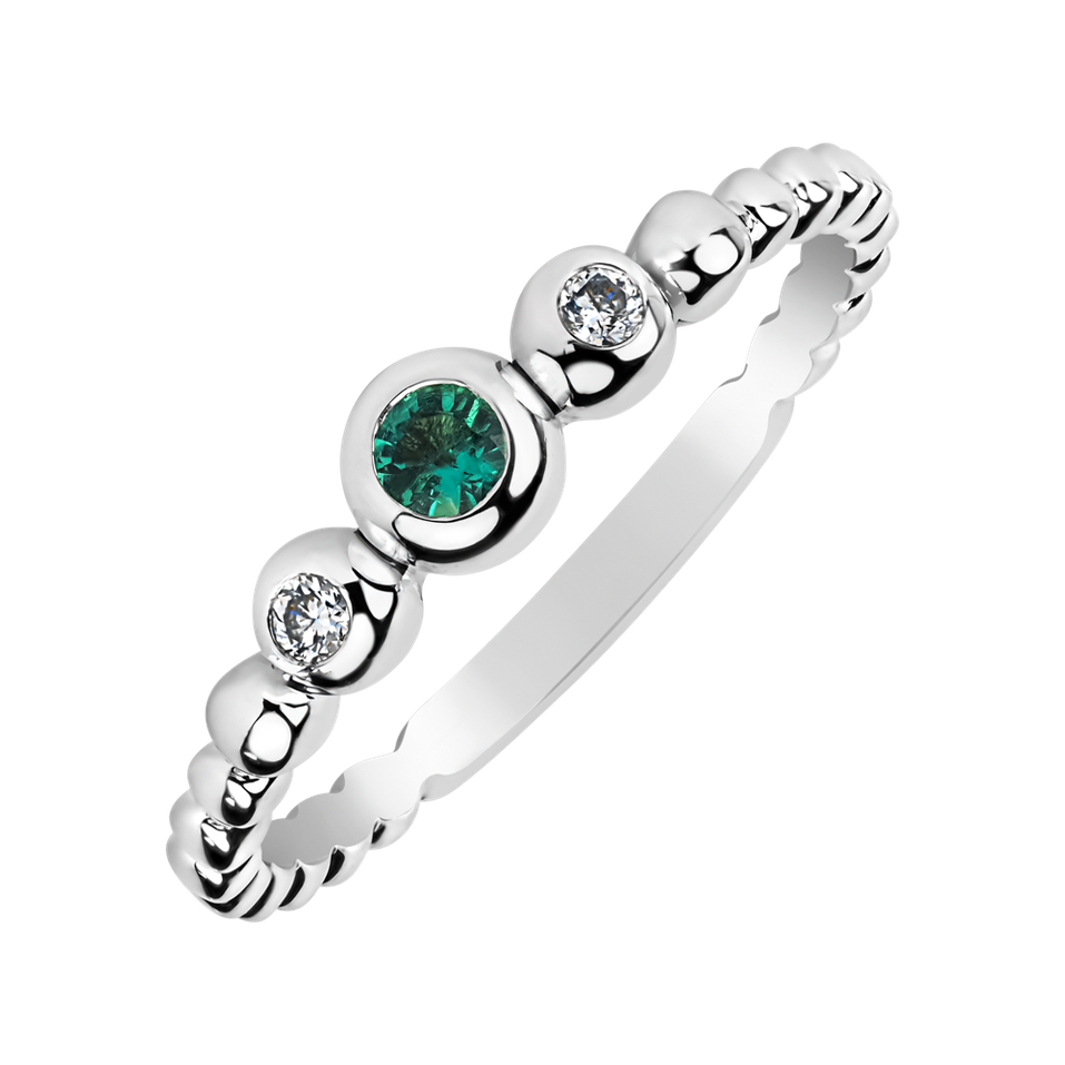 Diamond ring with Emerald Shiny Triple