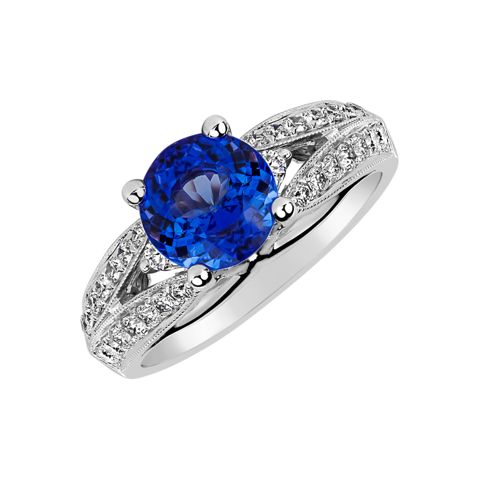 Diamond ring with Tanzanite Chantal