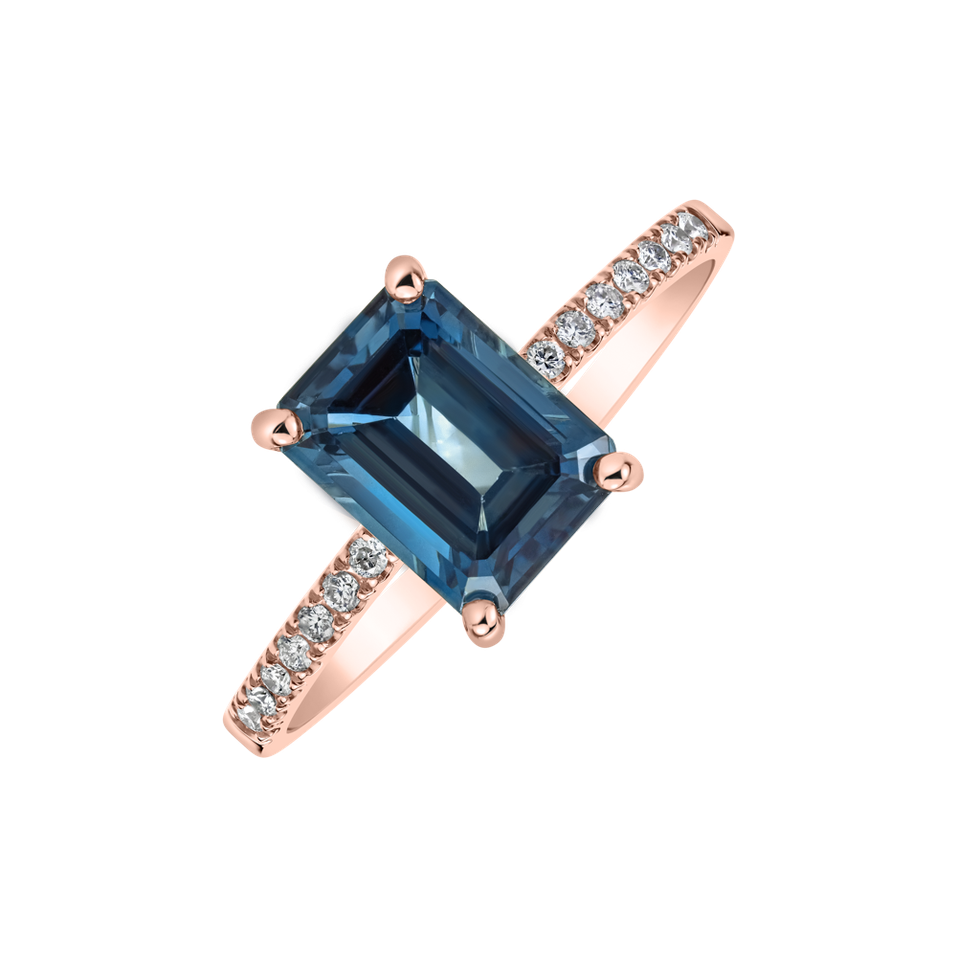 Diamond ring with Topaz Carlotta