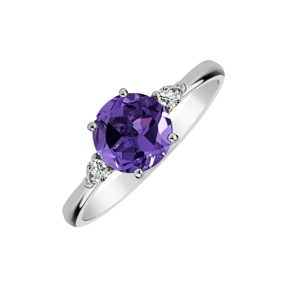 Diamond ring with Amethyst Royal Oasis