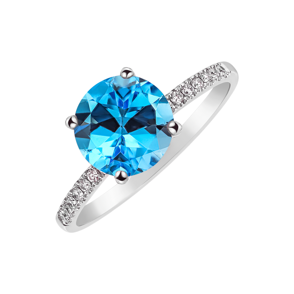 Diamond ring with Topaz Bethy