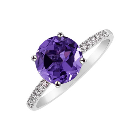 Diamond ring with Amethyst Bethy