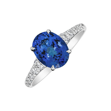 Diamond ring with Tanzanite Shimmering dazzle