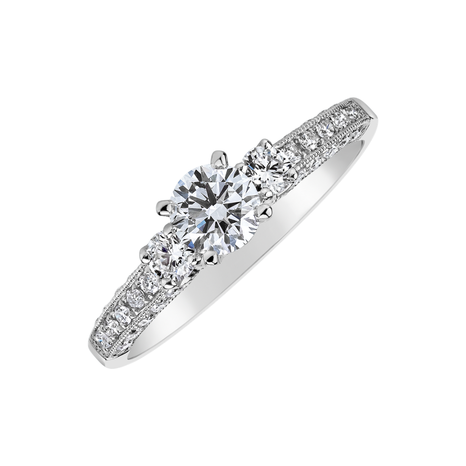 Diamond ring Valters