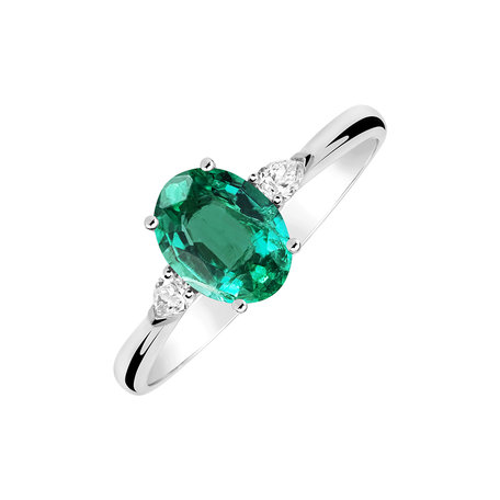 Diamond ring with Emerald Fiona