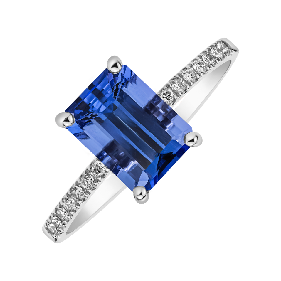 Diamond ring with Tanzanite Mireth