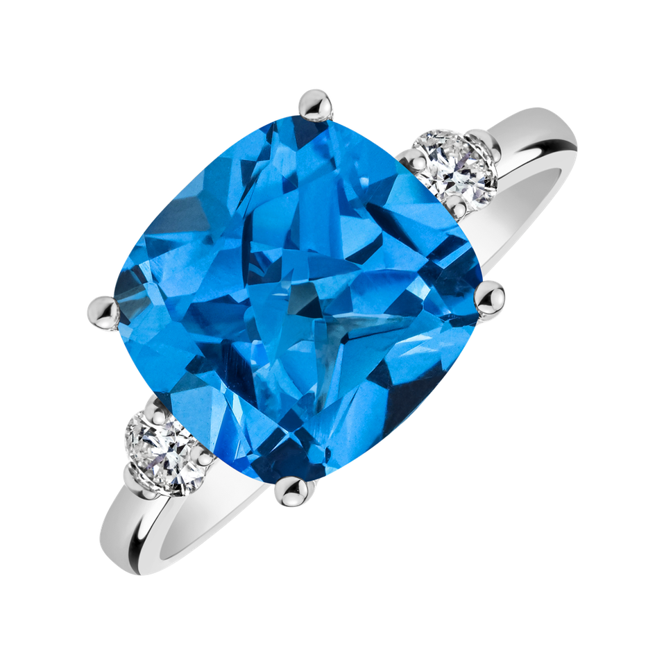 Diamond ring with Topaz The Countess