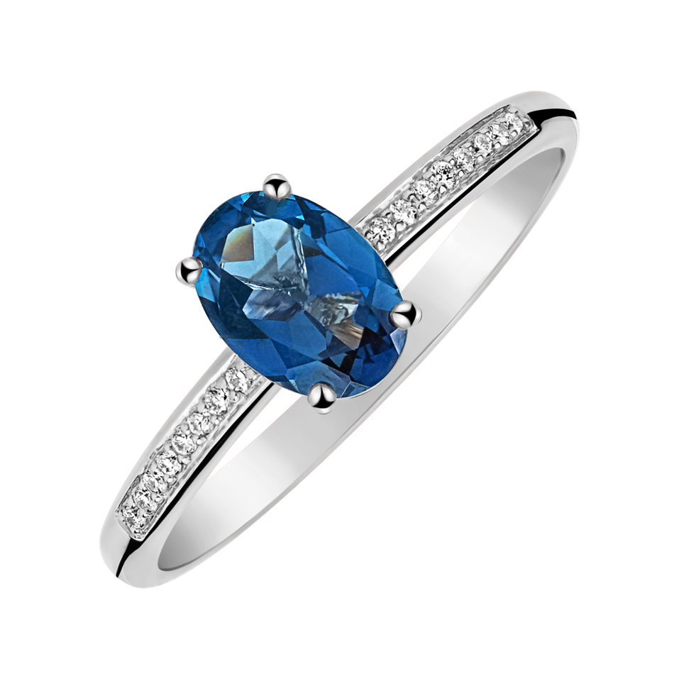 Diamond ring with Topaz Lauriene