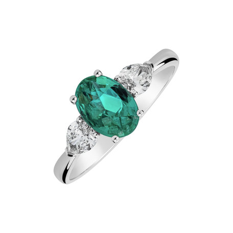 Diamond ring with Emerald Fiona