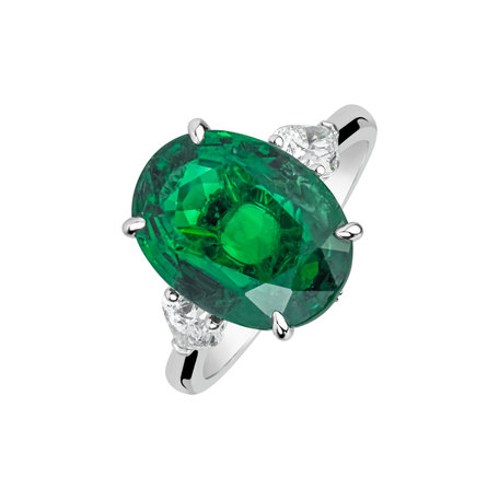 Diamond ring with Emerald Reginald