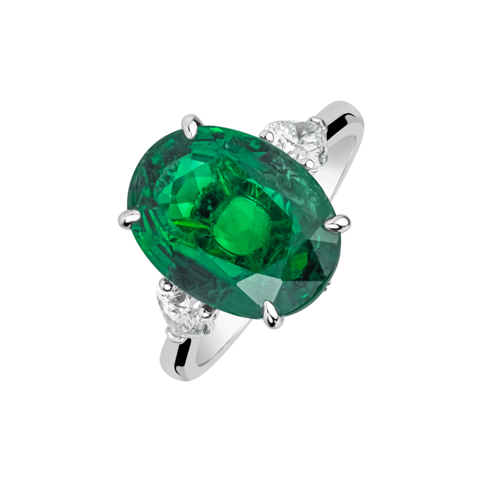 Diamond ring with Emerald Reginald