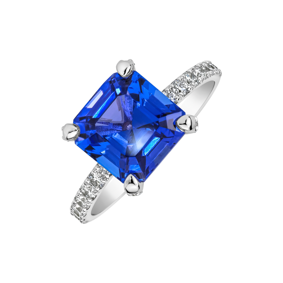 Diamond ring with Tanzanite Elfredian