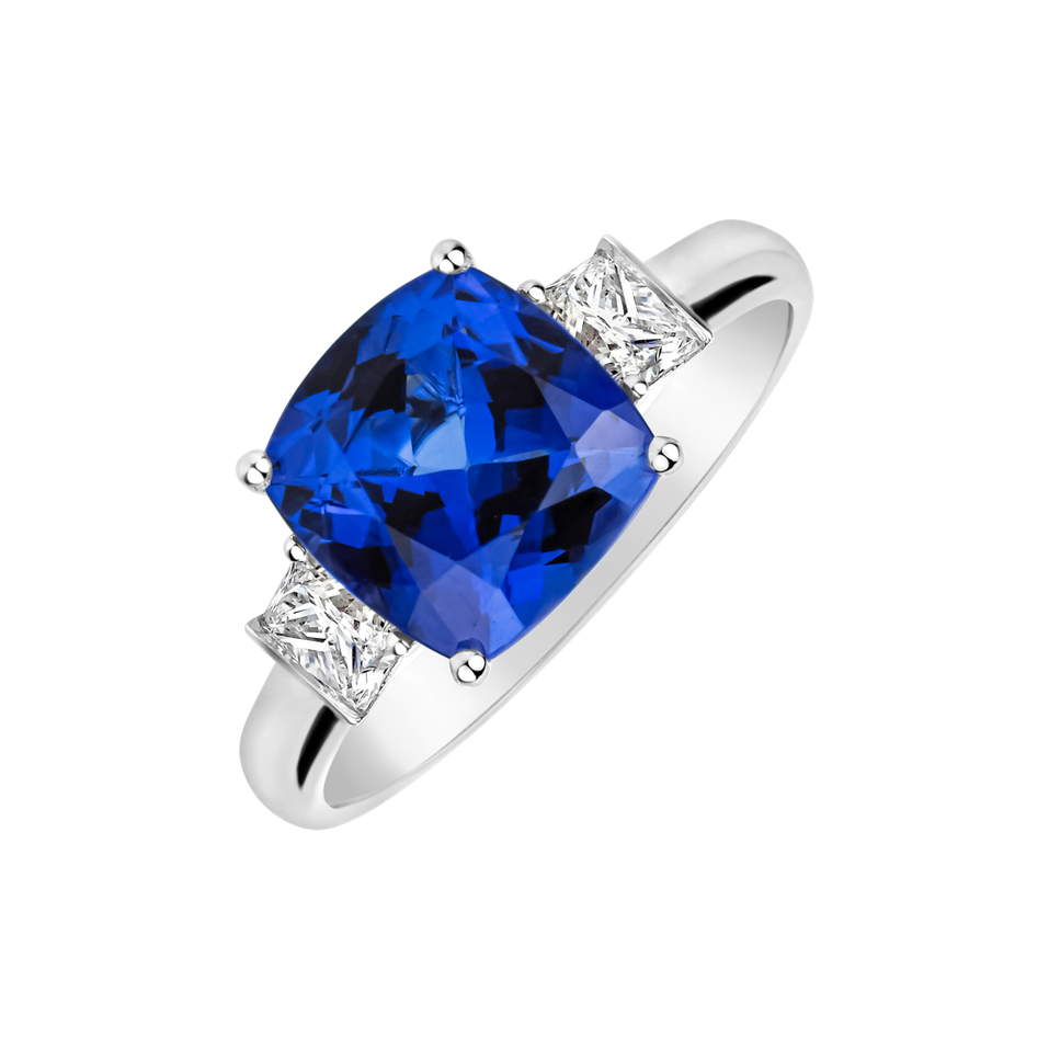 Diamond ring with Tanzanite Everspell