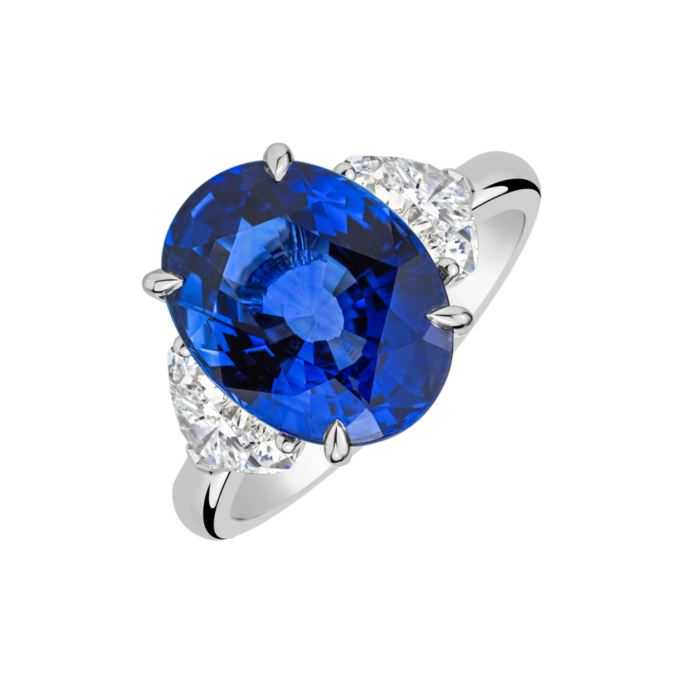 Diamond ring with Sapphire Dravyn