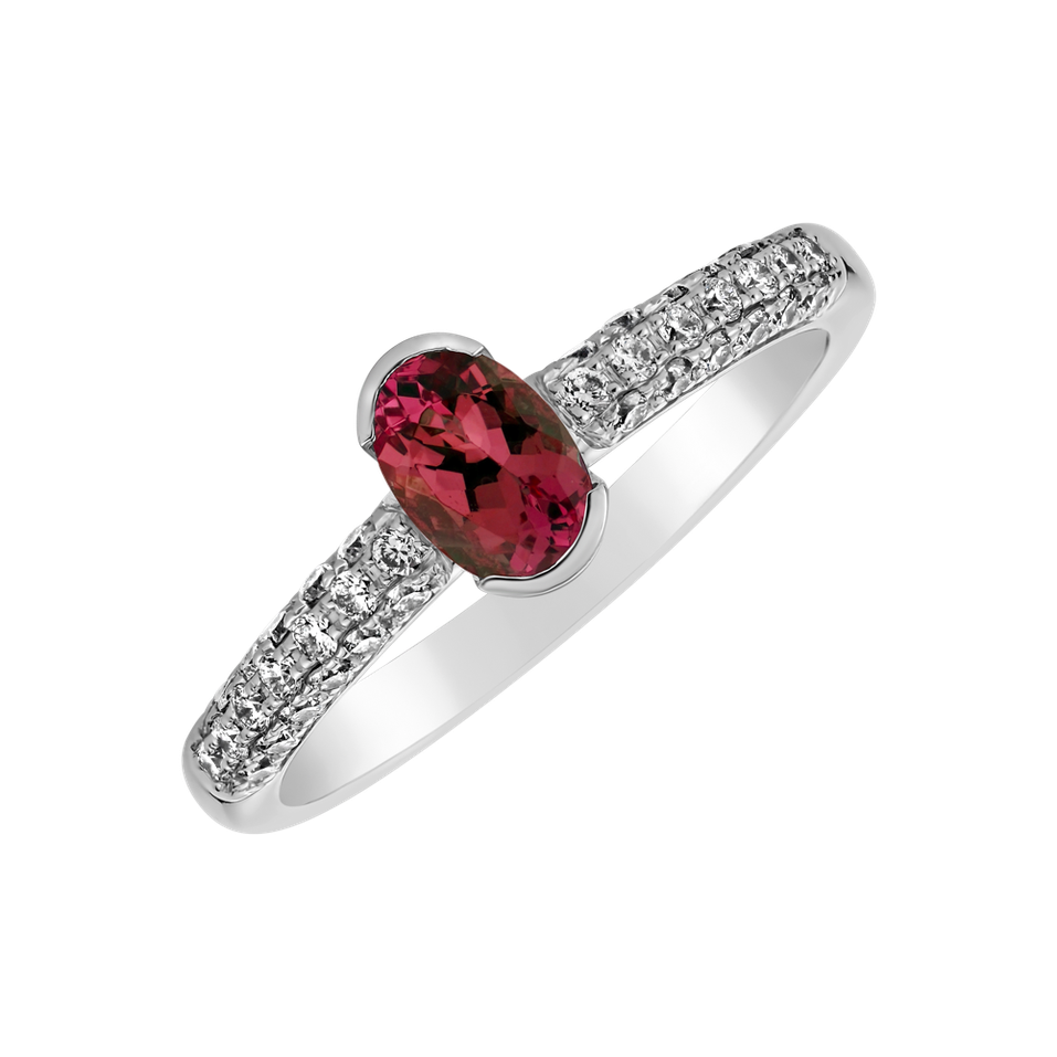 Diamond ring with Ruby Louise