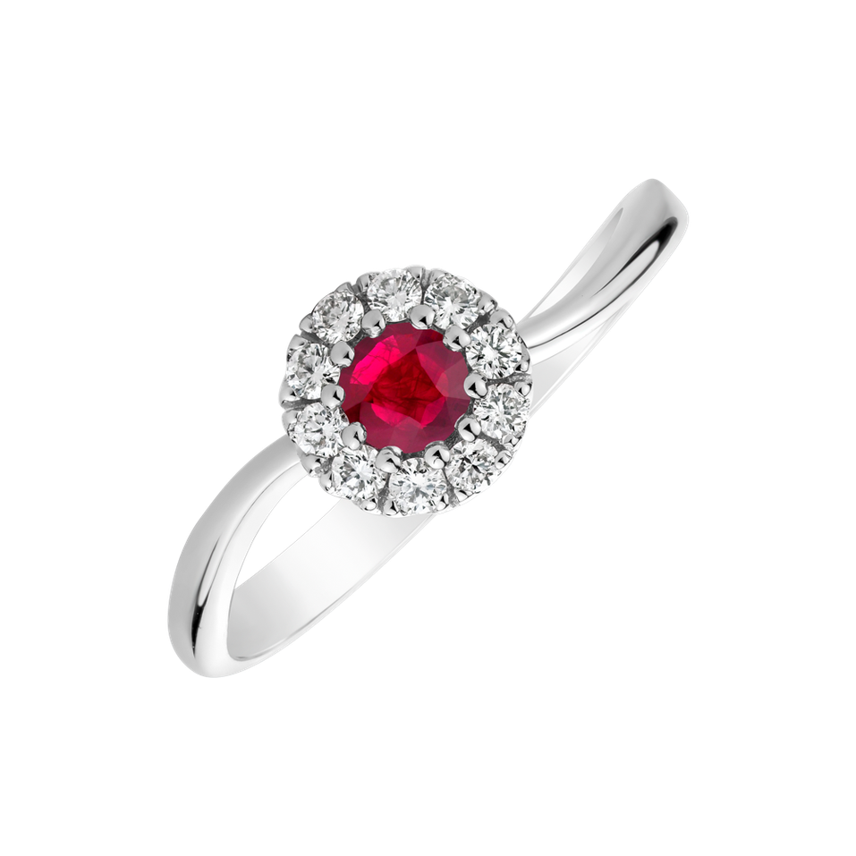 Diamond ring with Ruby Ravenna