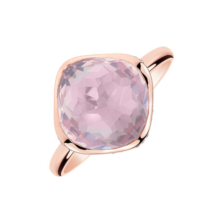 Diamond ring with Rose Quartz Rose's Whisper