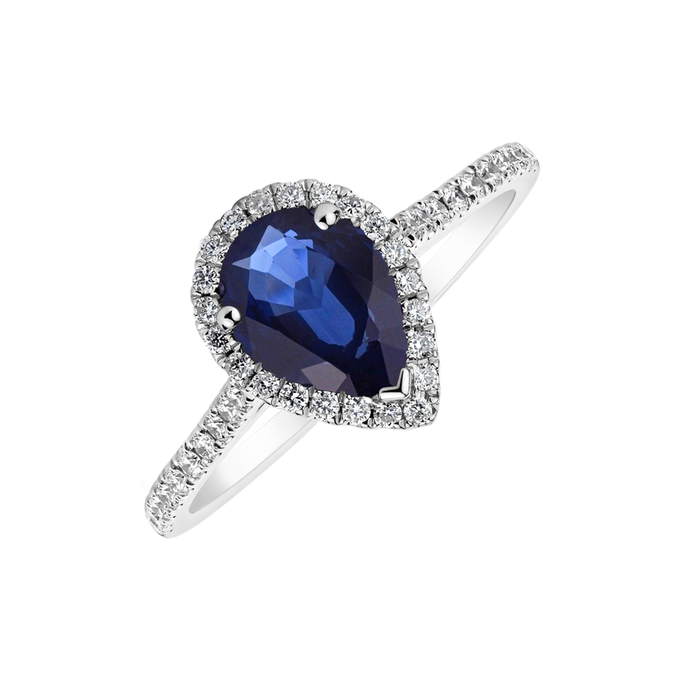 Diamond ring with Sapphire Majestic Gleam