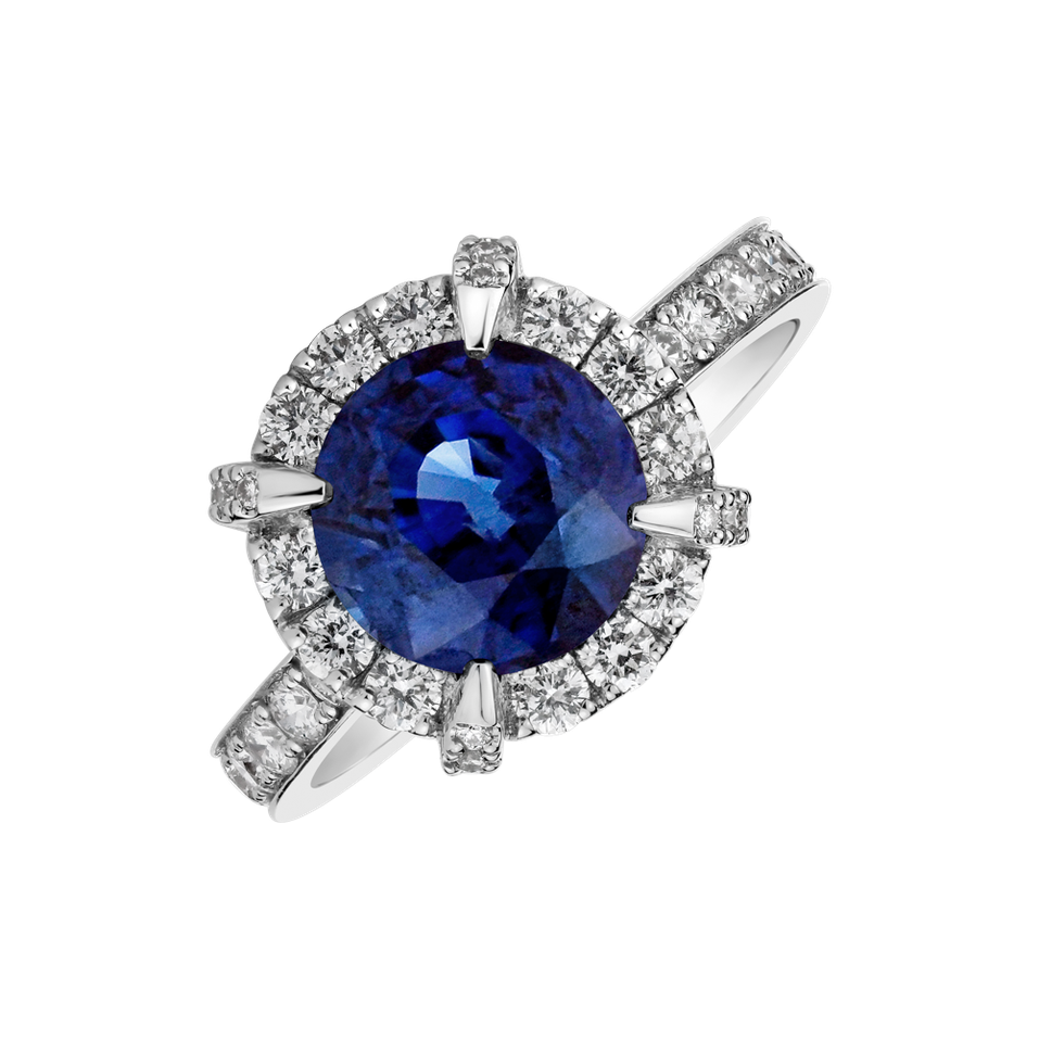 Diamond ring with Sapphire Royal Envoy