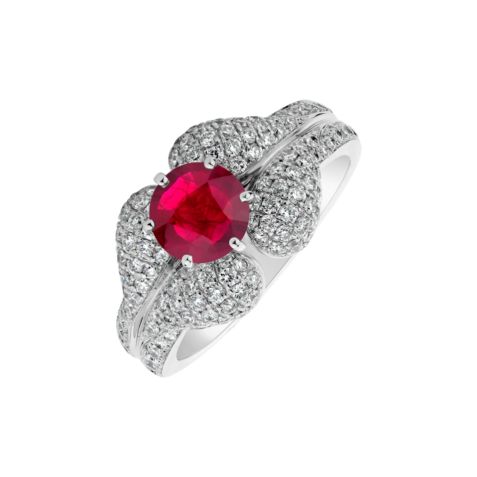 Diamond ring with Ruby Hawai Passion