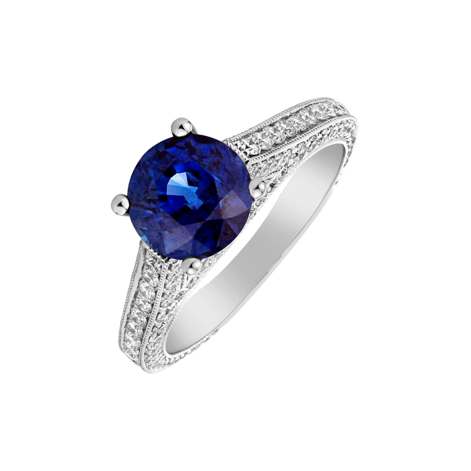 Diamond ring with Sapphire Las Vegas Miracle