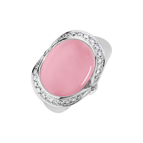 Diamond ring with Rose Quartz Eye of the Rose