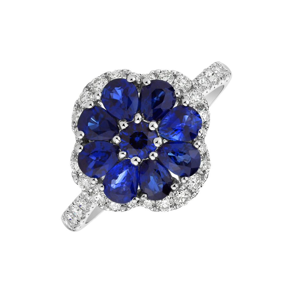 Diamond ring with Sapphire Lucia