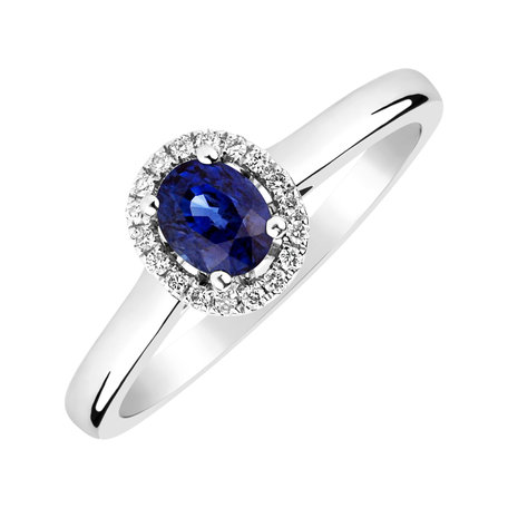 Diamond ring with Sapphire Princess