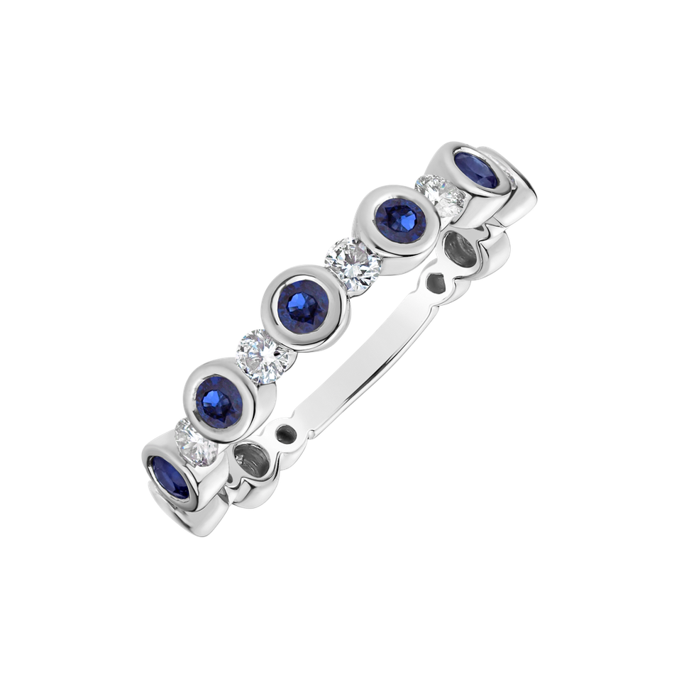 Diamond ring with Sapphire Mysterious Dark Blue