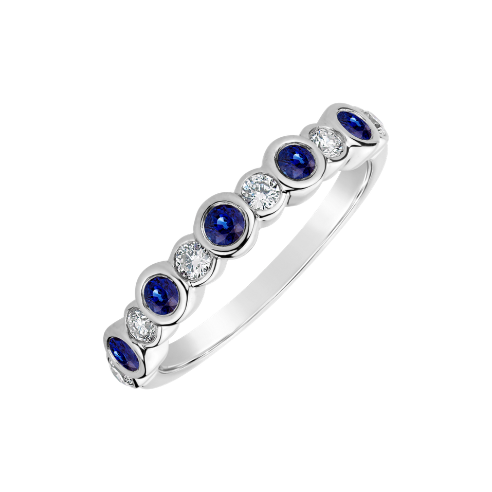 Diamond ring with Sapphire Passion Dots