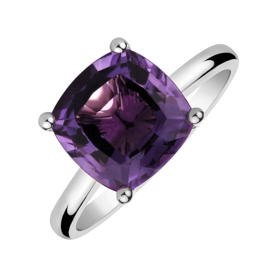 Ring with Amethyst African Bonbon