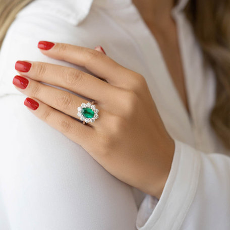 Diamond ring with Emerald Princess Joy