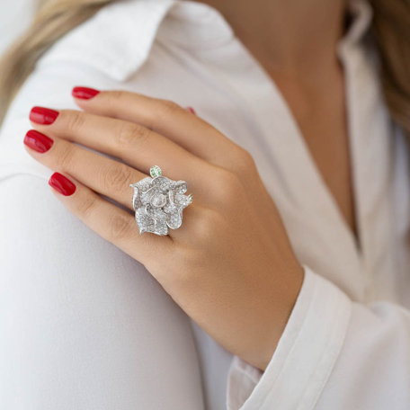 Diamond ring and Garnet Pompesa