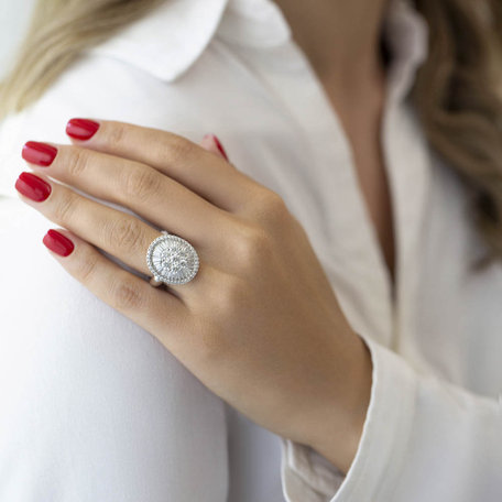 Diamond ring Hackett